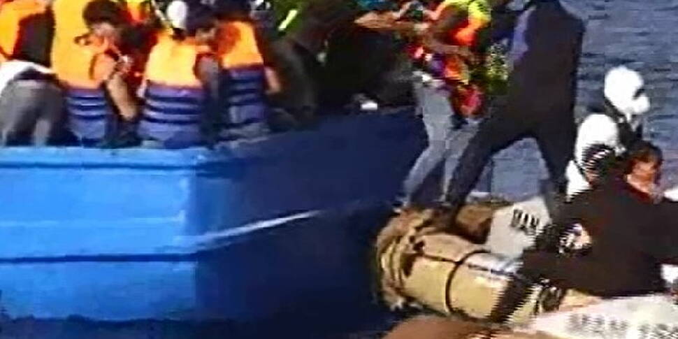 40 found dead on migrant boat