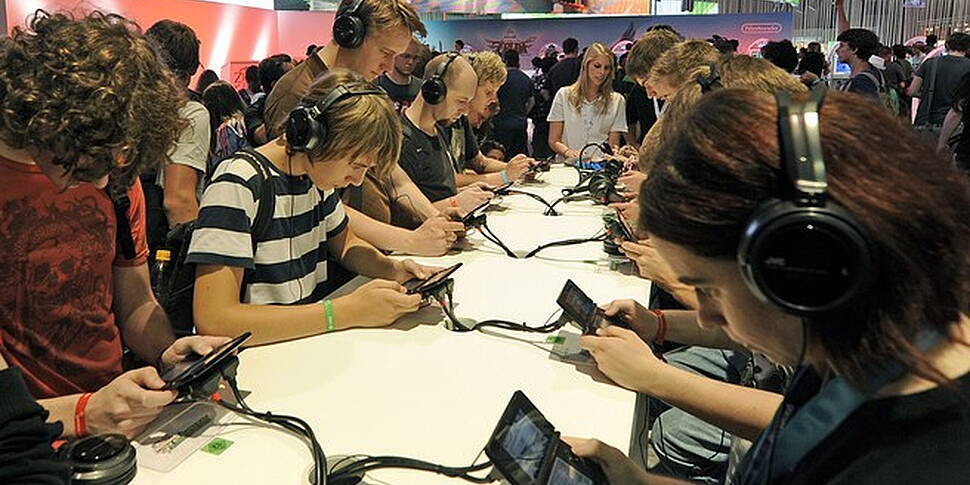 Violent video games promote ag...