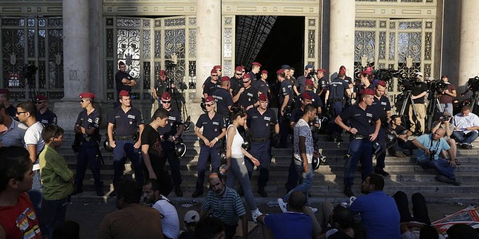 Refugees stranded in Budapest