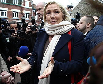 Far right make gains in French...