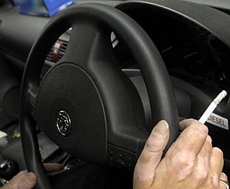Smoking to be banned in cars w...