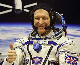 Listen: Astronaut phones Mum