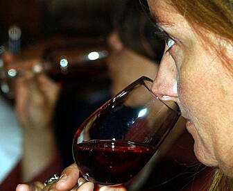 Ian hears about the best wines...