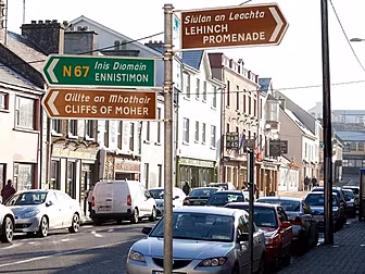 Lehinch v Lahinch, blaa-guette...