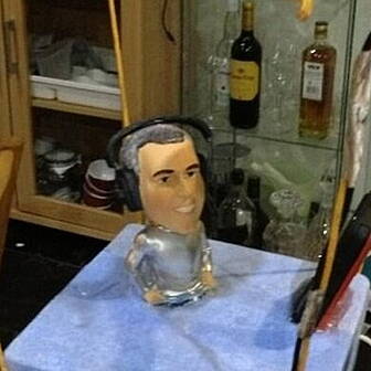 Bobble Head Ray goes to Near S...