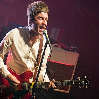 Noel Gallagher Chats To Dermot...