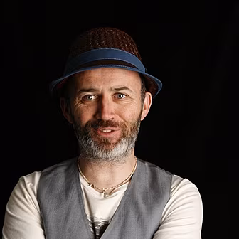 Fergal chats with comedic God...