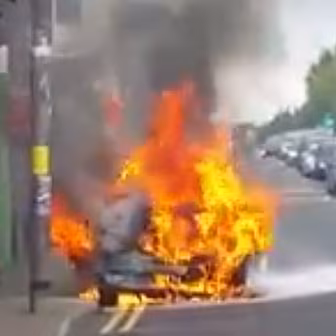 Opel Zafira bursts into flames