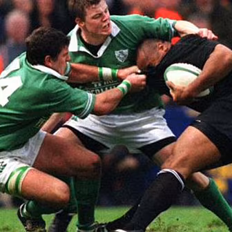 Brian O'Driscoll pays trib...