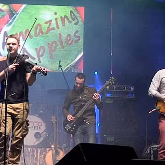 The Amazing Apples in session...