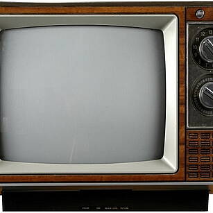 Shelly's Telly - What To W...