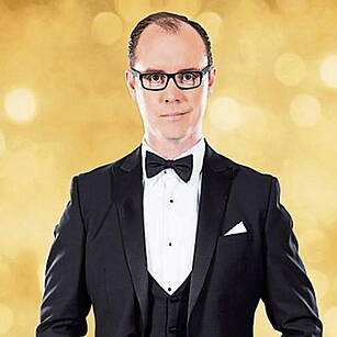 DWTS Judge Brian Redmond Gives...