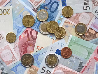 Budget talks take place in Bru...