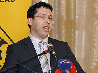 Senator reveals donations of €...