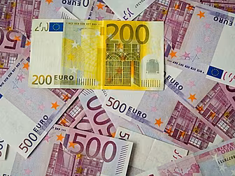 #EUROMILLIONS WINNER COLLECTS...