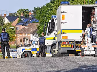 5 arrested in rioting in Belfa...