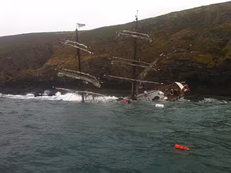 VIDEO: Astrid sinking rescue o...
