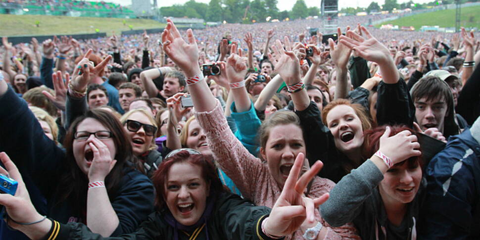 70,000 Foo fans flock to Slane