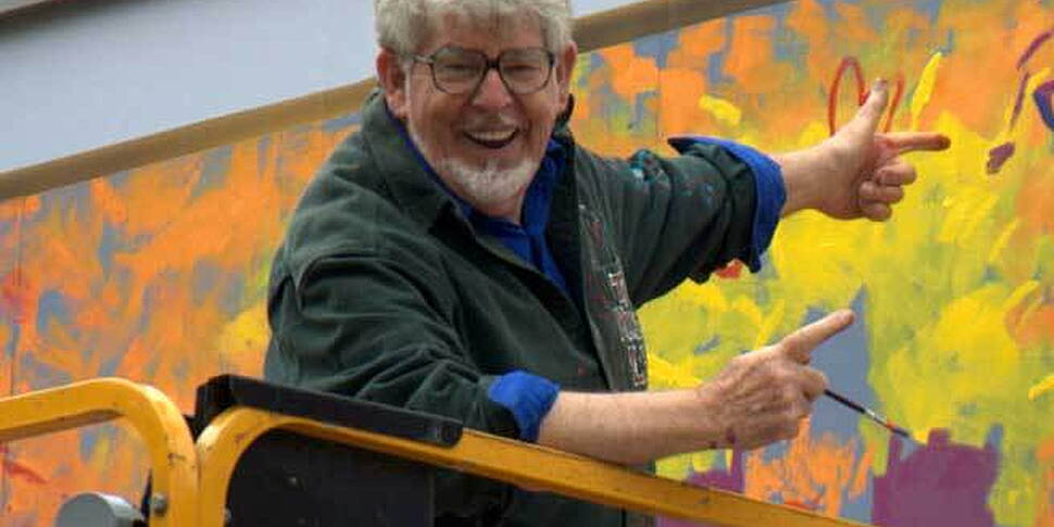 Rolf Harris sentenced to 5yrs...