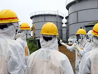 Britain to build new nuclear p...