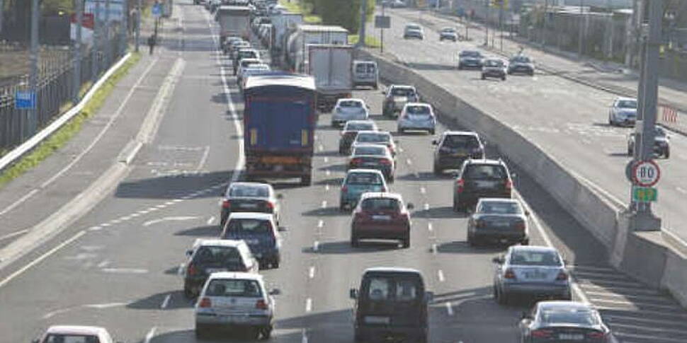 120,000 cars a day on M50