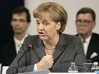 Spying row to dominate EU summ...