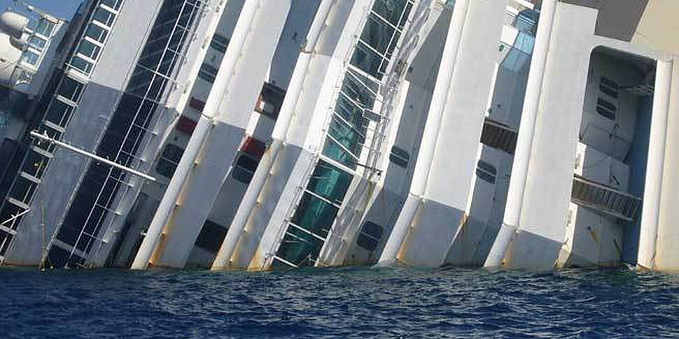 Costa Concordia to refloat
