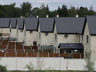 Mortgages in arrears continuin...