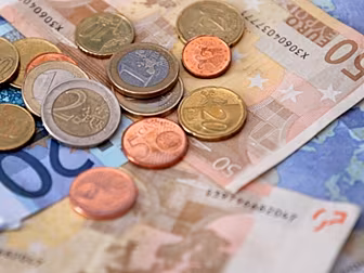 Invalidity Pension cut critici...
