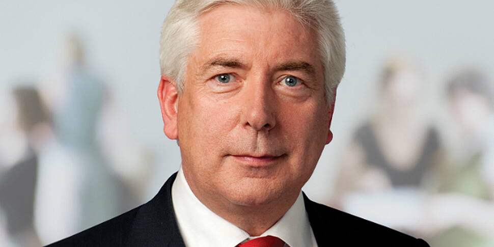 Alex White confirms bid for La...