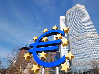 ECB holds key interest rate