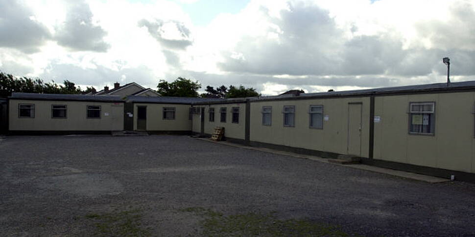 Plan to use prefabs to house h...