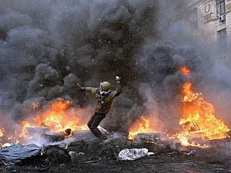 25 dead in Ukraine violence