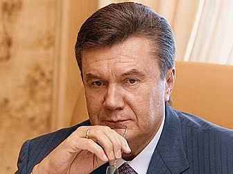 Ousted president of Ukraine em...