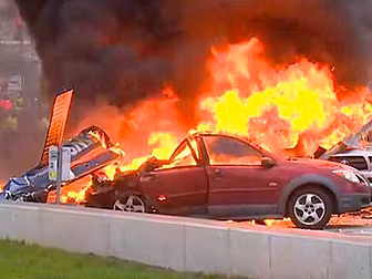 News chopper crashes in Seattl...