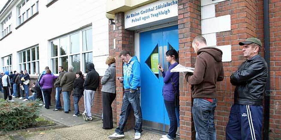 Unemployed are better off at w...