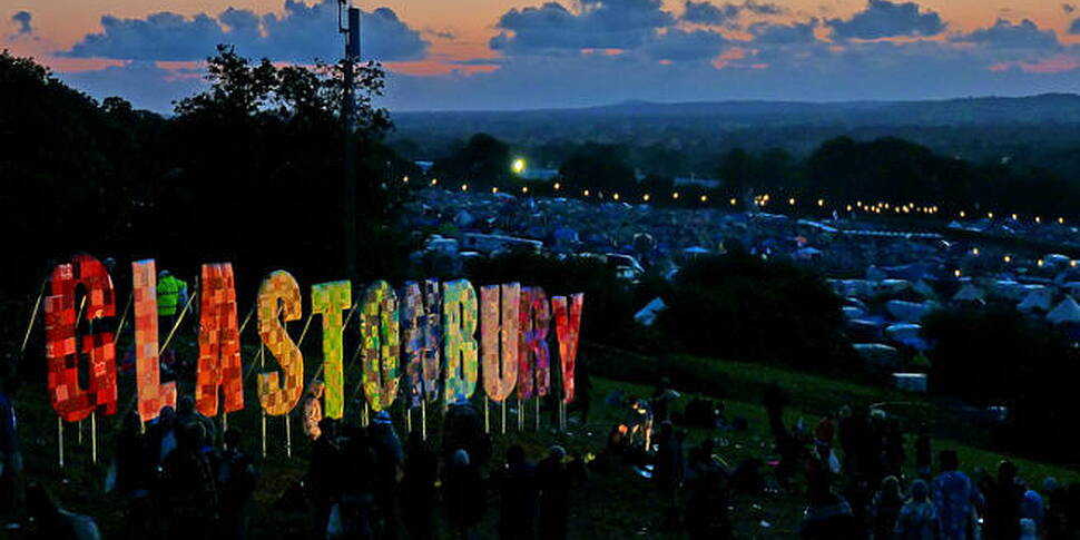Thousands to arrive at Glaston...