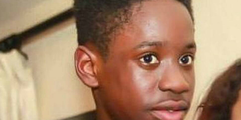 Tributes paid to brave teen wh...
