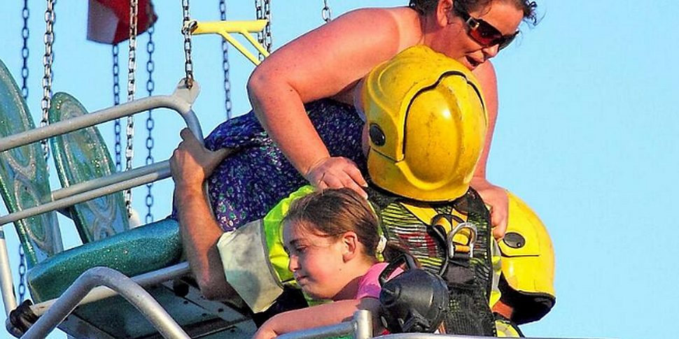 Fairground apologises to famil...