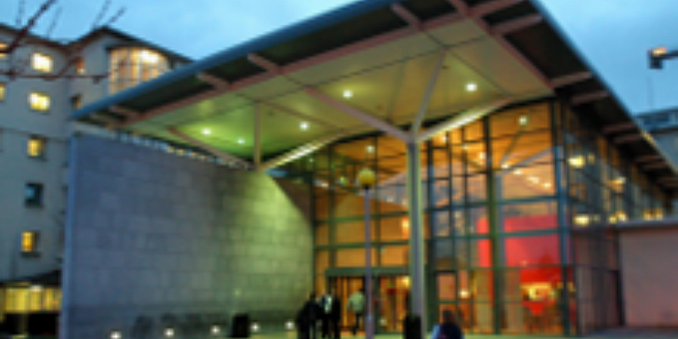 Psychiatric nurses threaten st...