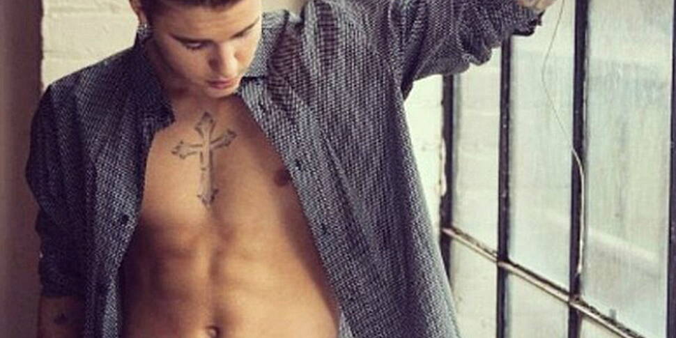Justin Bieber wins underwear m...