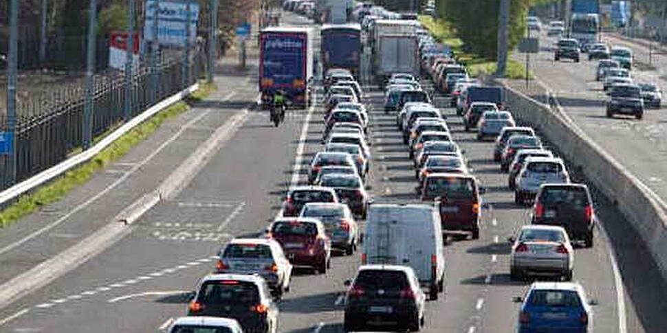 15 found in truck in Britain