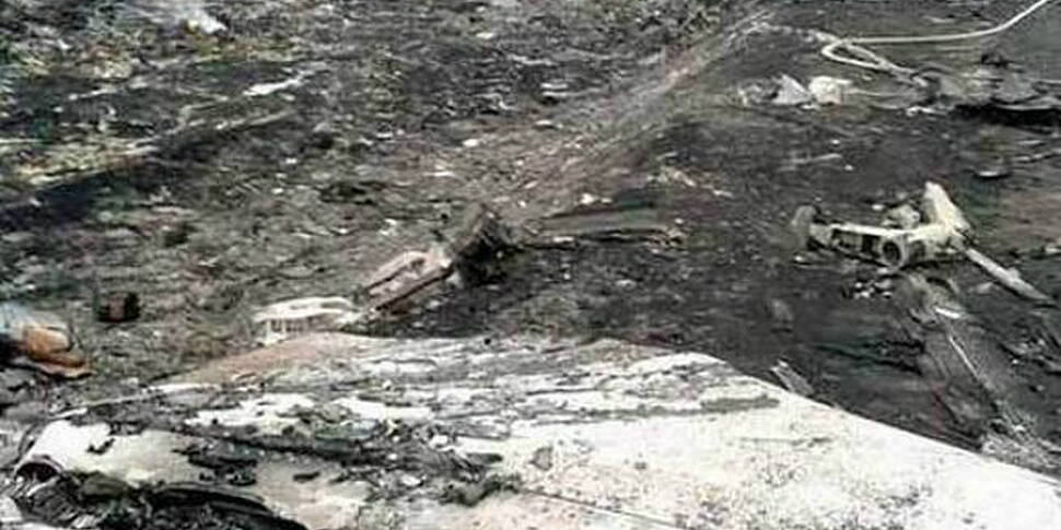 MH17 broke up after being hit...