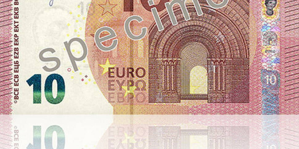 New €10 note goes into circula...