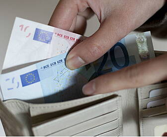 Economist to grow by 6.7%