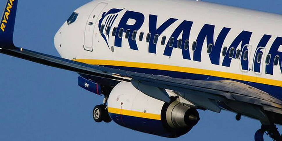 Ryanair profits of €867m in 20...