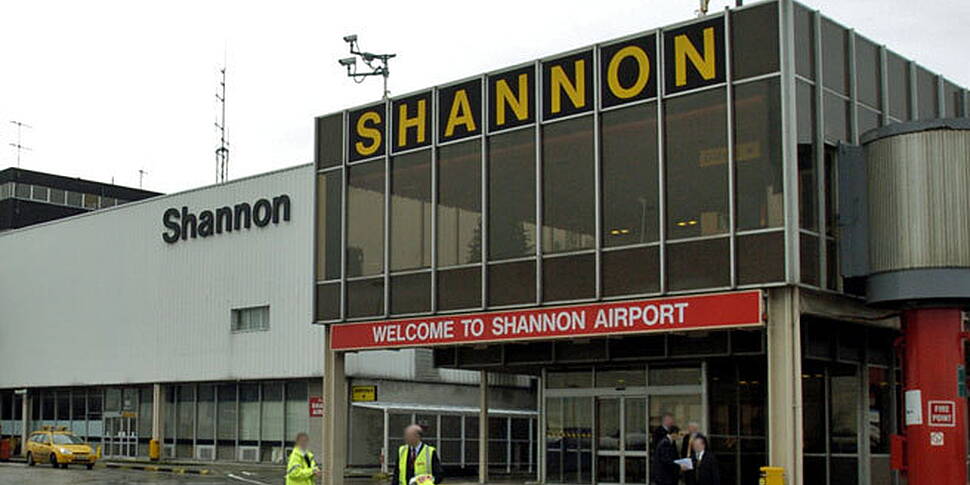 E-smoker faces air-rage charge...
