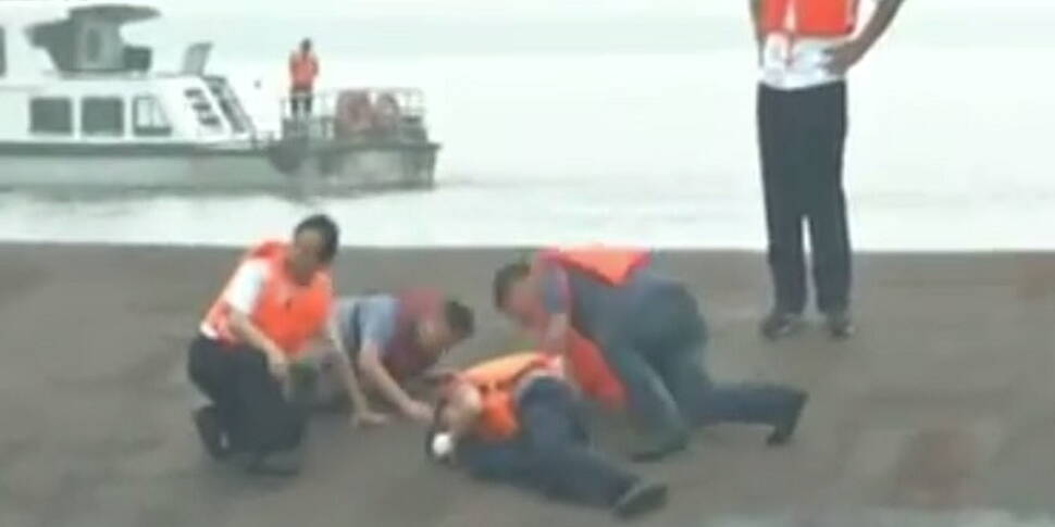 More bodies from Chinese ferry