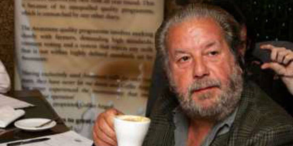 Tributes paid to well-known fo...