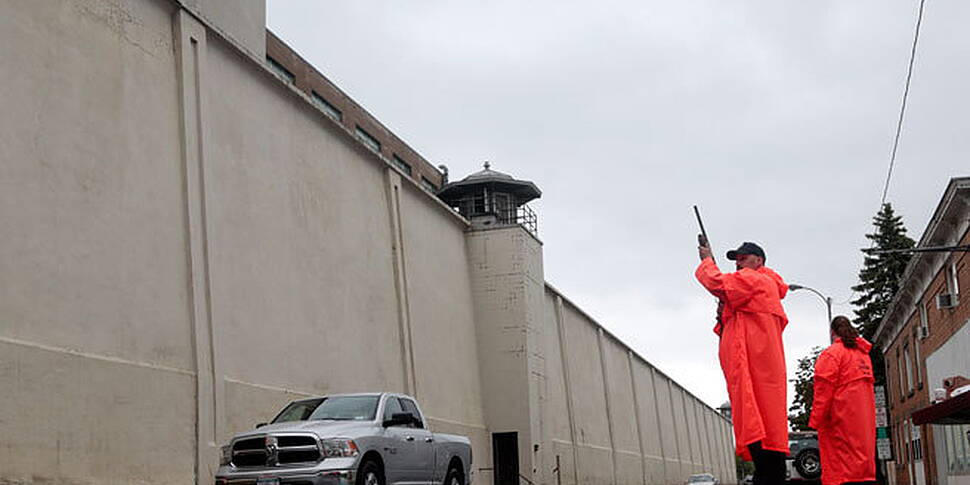 Search narrows for US prisoner...
